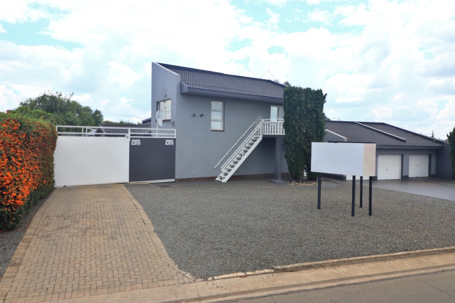 8 Bedroom Property for Sale in Universitas Ridge Free State